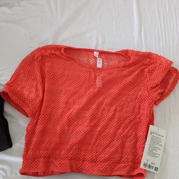 Lululemon sweat your heart out short sleeve - Picture 6 of 7